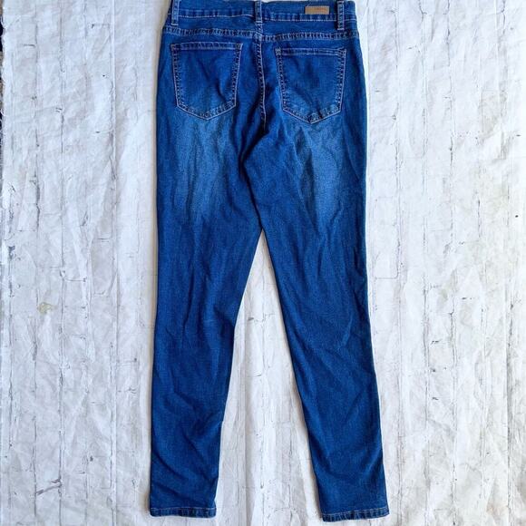 NWOT Women’s Size 6 BLEU Destroyed Leg Stretch Denim Blue Jeans - Picture 6 of 7